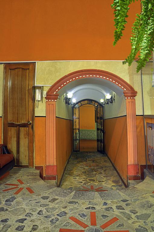 Hotel Fuentes La Paz Exterior foto