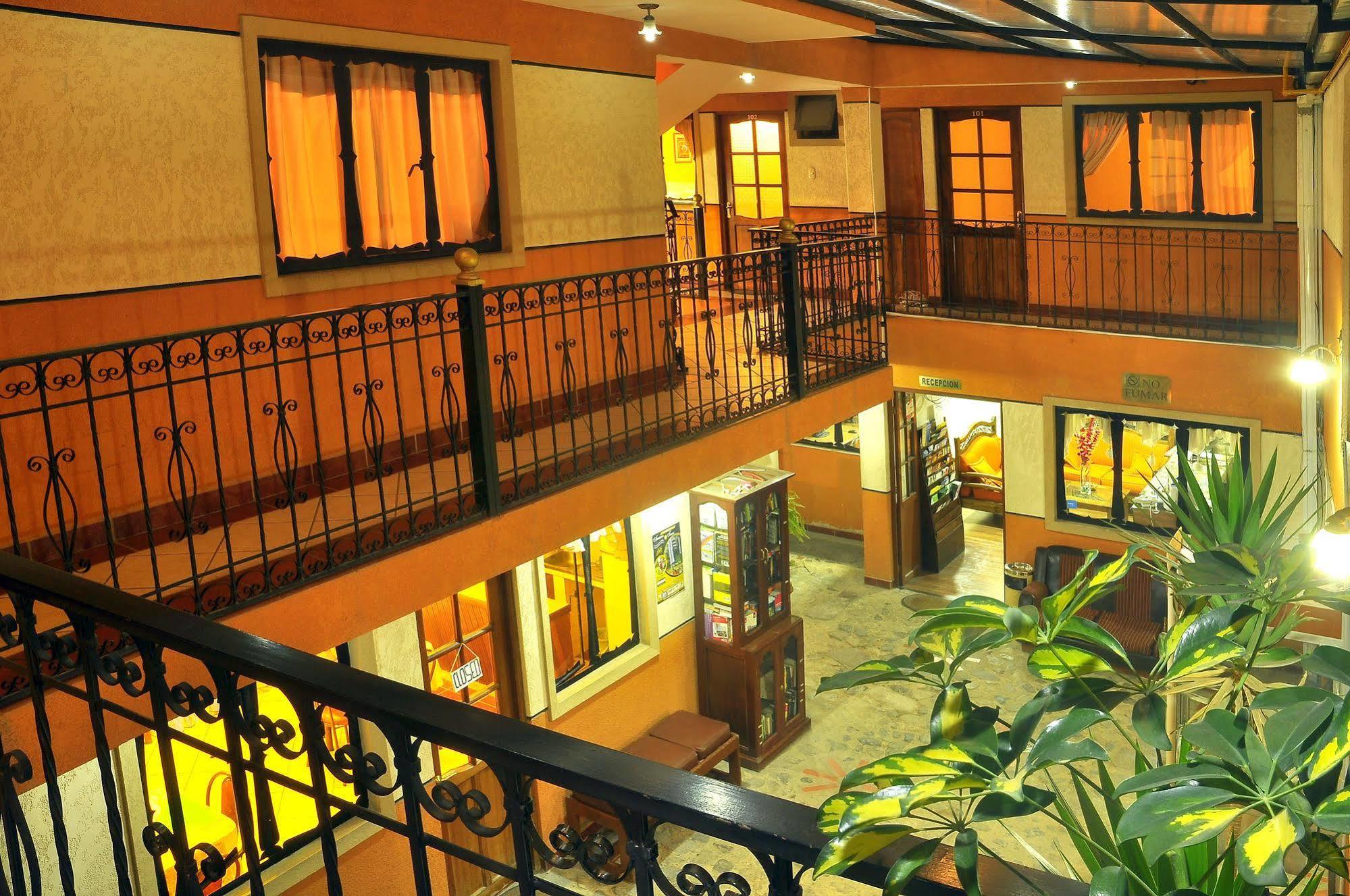 Hotel Fuentes La Paz Exterior foto